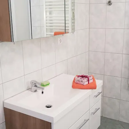 Alexandra - 13-10 Apartamento